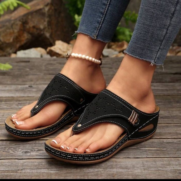 Black and Tan Women's Wedge Sandals EU39 - Picture 2 of 8